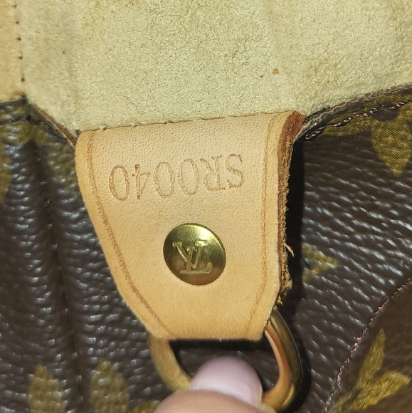 Louis Vuitton Brown Monogram Shoulder Bag - Picture 16 of 16